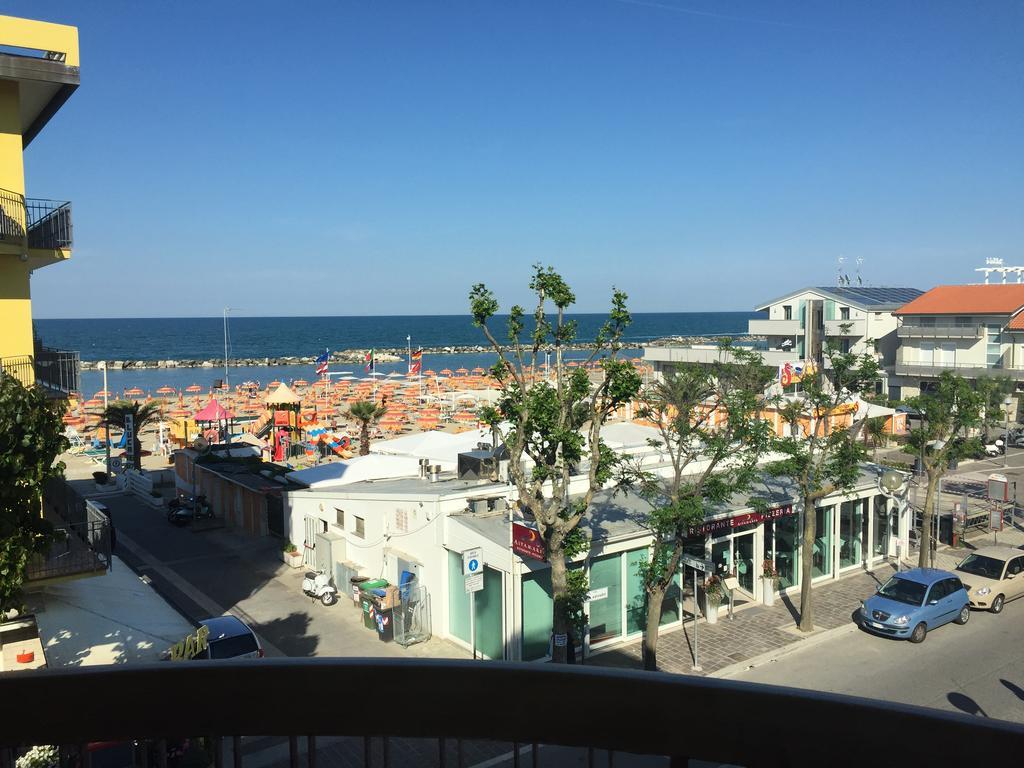 Hotel Acapulco Viserbella di Rimini المظهر الخارجي الصورة