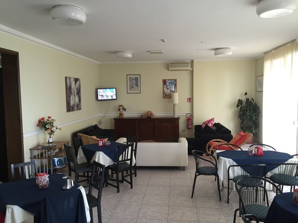 Hotel Acapulco Viserbella di Rimini المظهر الخارجي الصورة