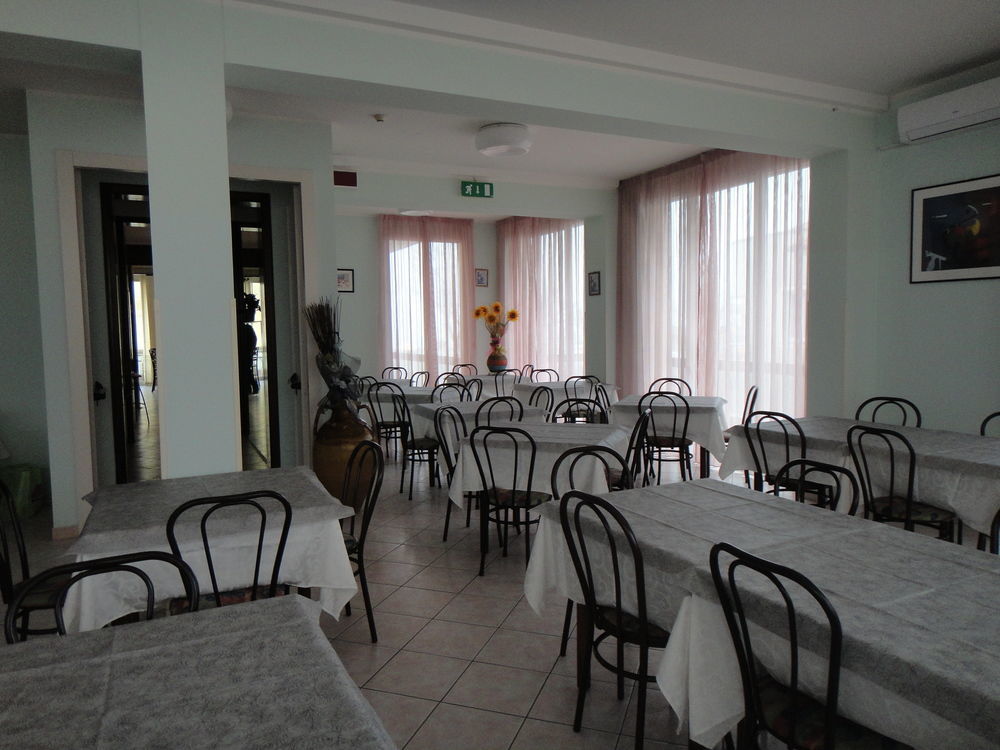 Hotel Acapulco Viserbella di Rimini المظهر الخارجي الصورة