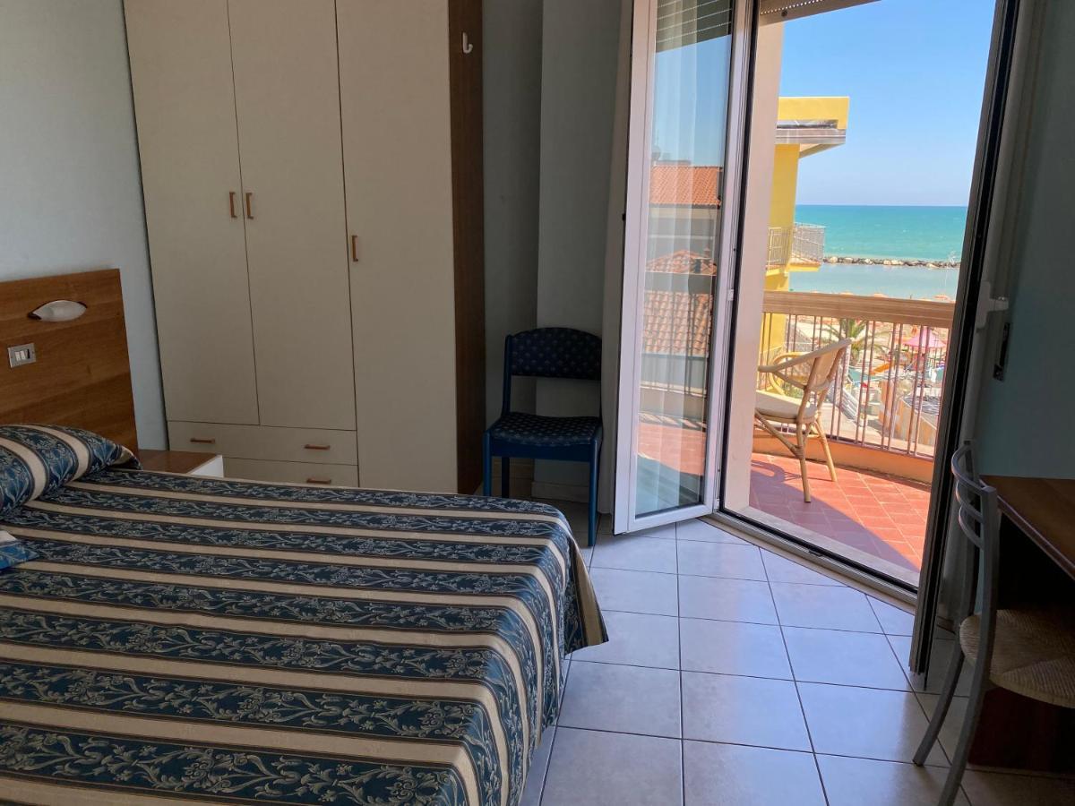Hotel Acapulco Viserbella di Rimini المظهر الخارجي الصورة