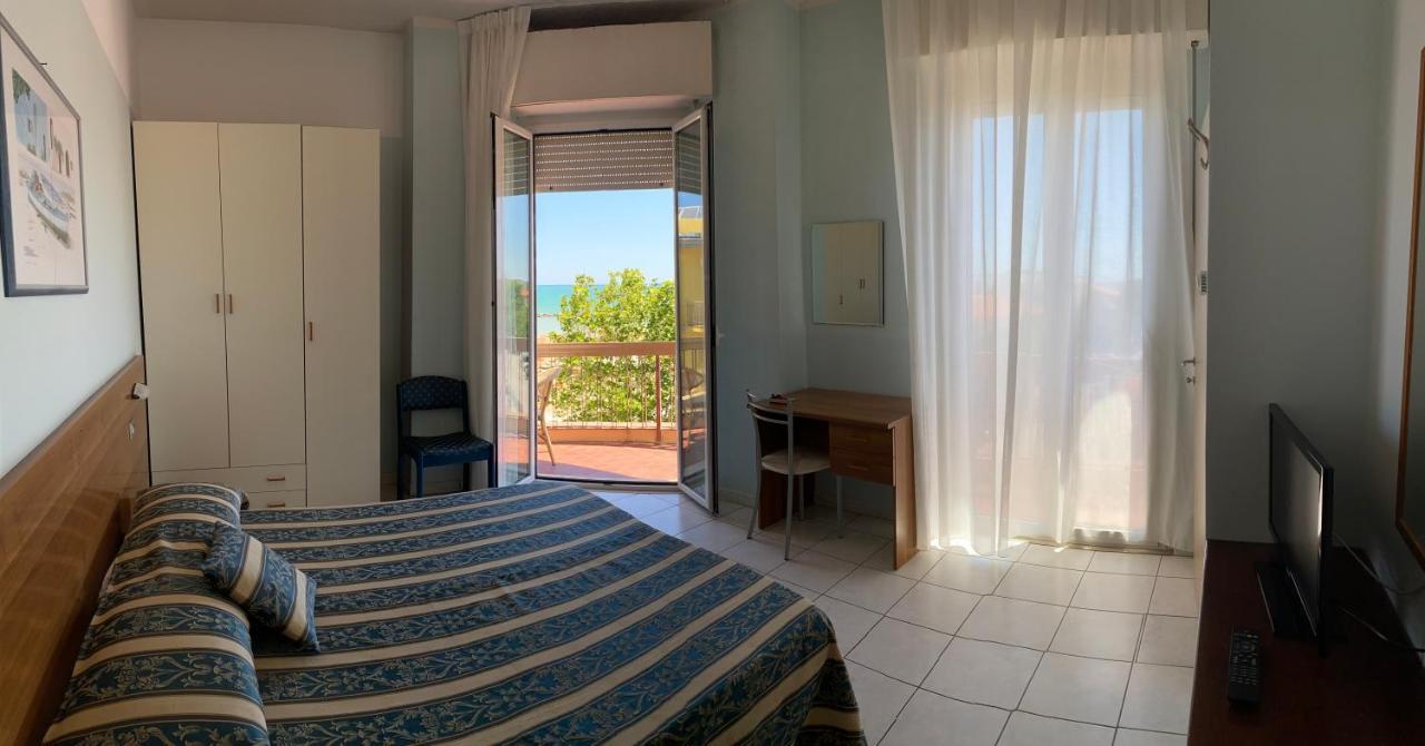 Hotel Acapulco Viserbella di Rimini المظهر الخارجي الصورة